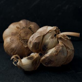 Rarität: Knoblauch schwarz (inkl Info)
